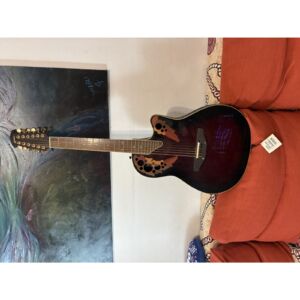 Ovation Celebrity Elite CE4412 a 12 corde,